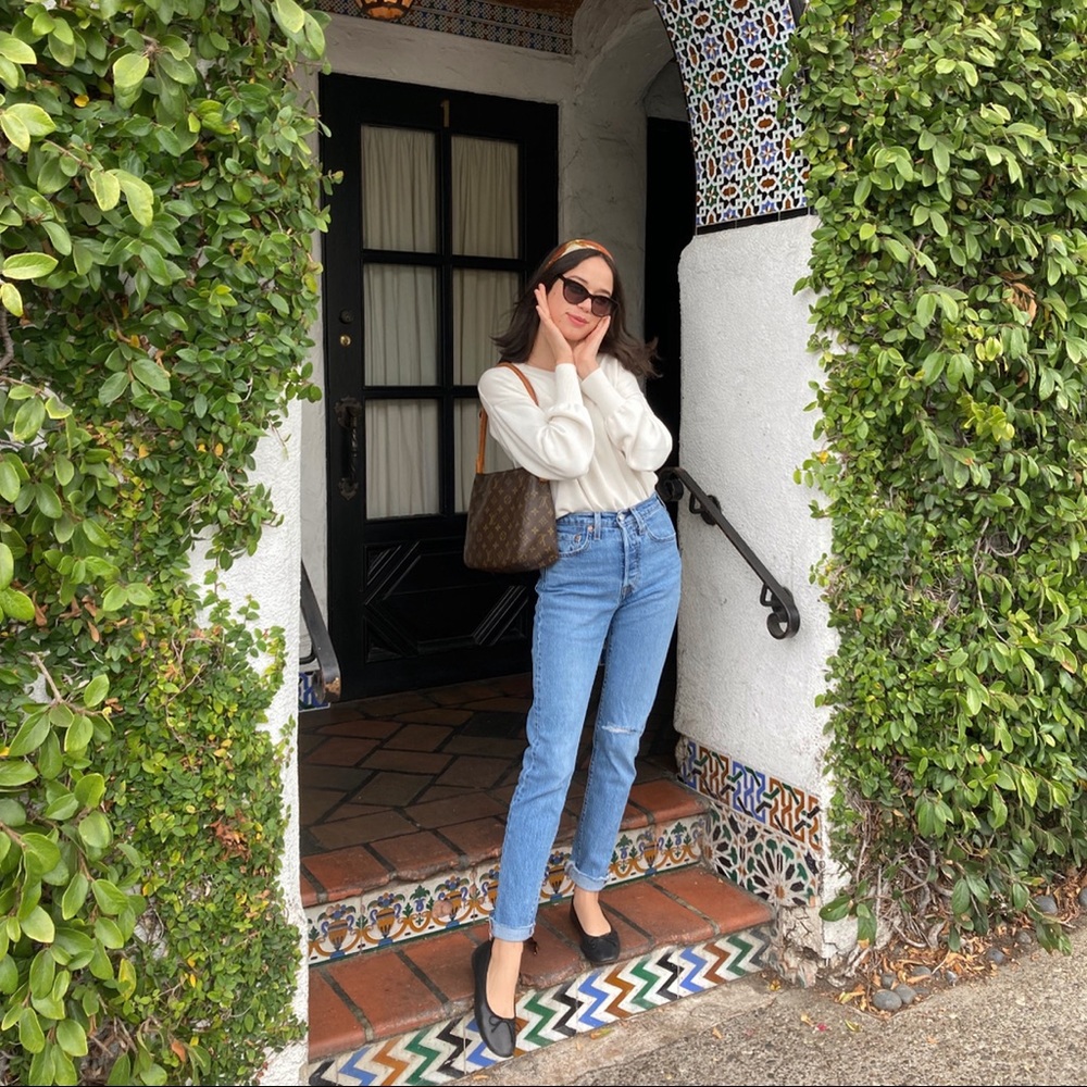 Meet your Posher, Jennifer